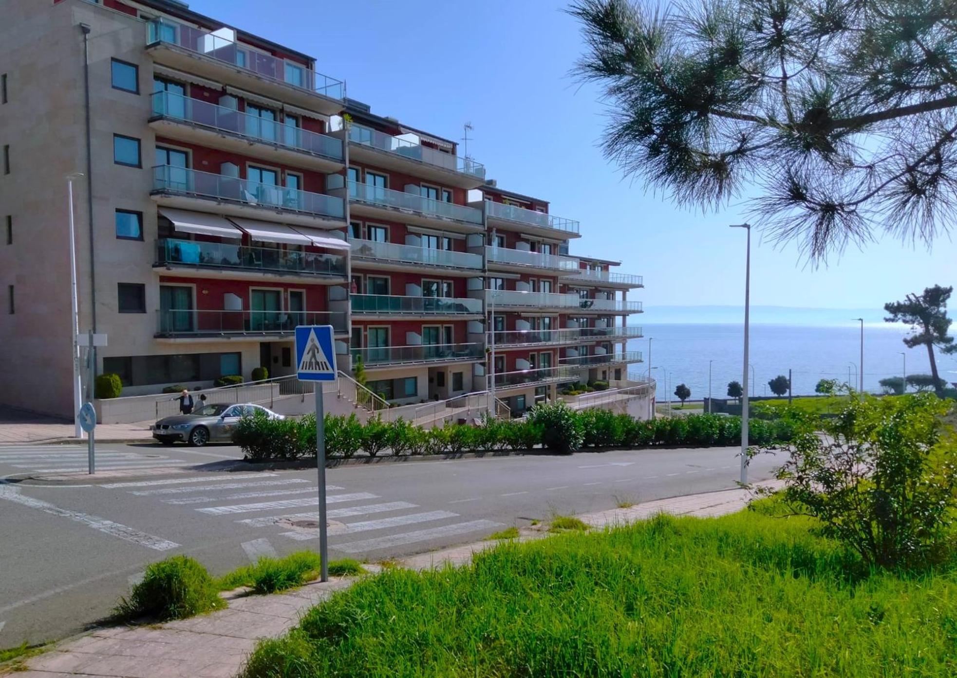 Un Rincon Con Vistas A La Ria, Playa Y Parking. Apartment Ribeira Exterior photo